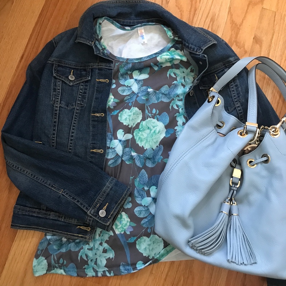 Gorgeous LuLaRoe classic