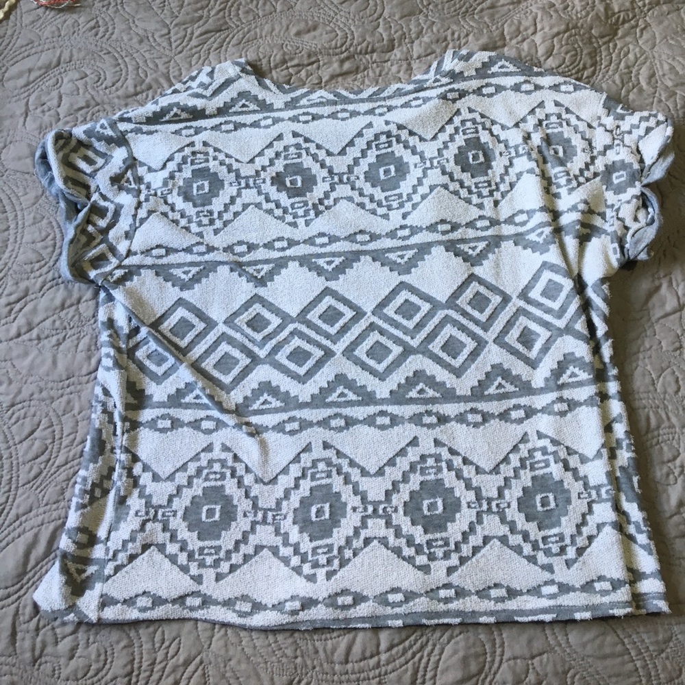 Aztec textured top - Picture 5 of 5