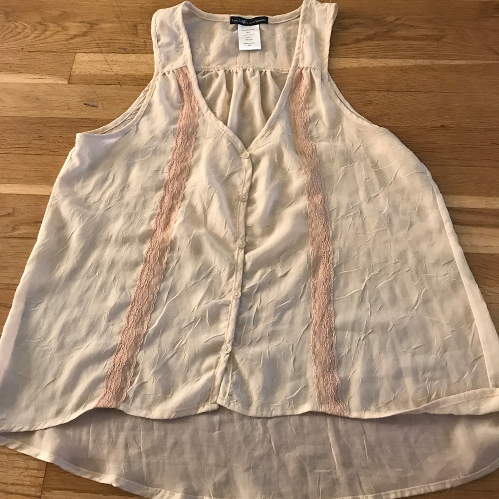 Cute flowy blouse