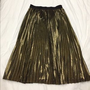 Tahari-Must have fall staple