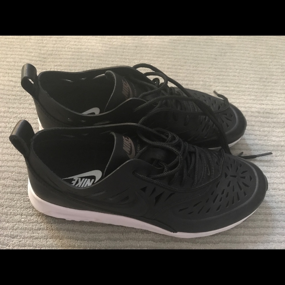 Nike laser cut shoes size 7