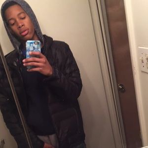 Meet your Posher, Tray