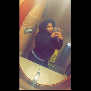 Meet your Posher, Jayy