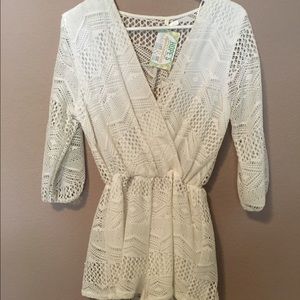 Gorgeous white romper!