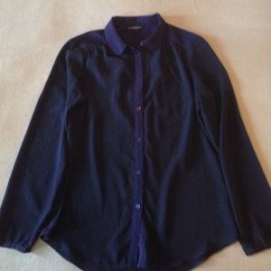 Two toned navy button down blouse!