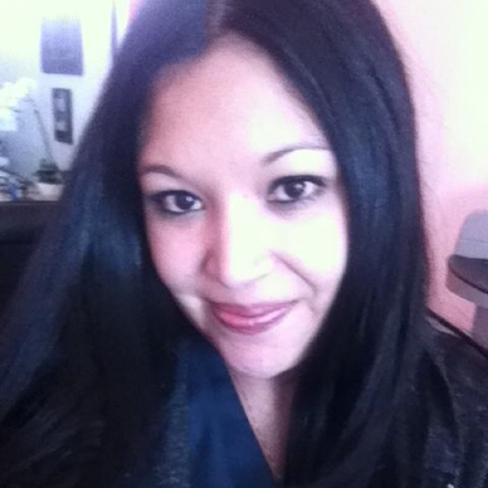 Meet your Posher, Alexia