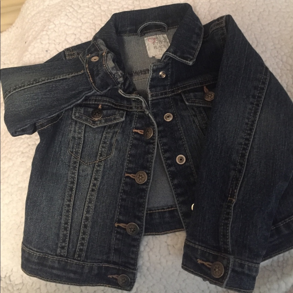 Toddler jean jacket 👣👧🏻