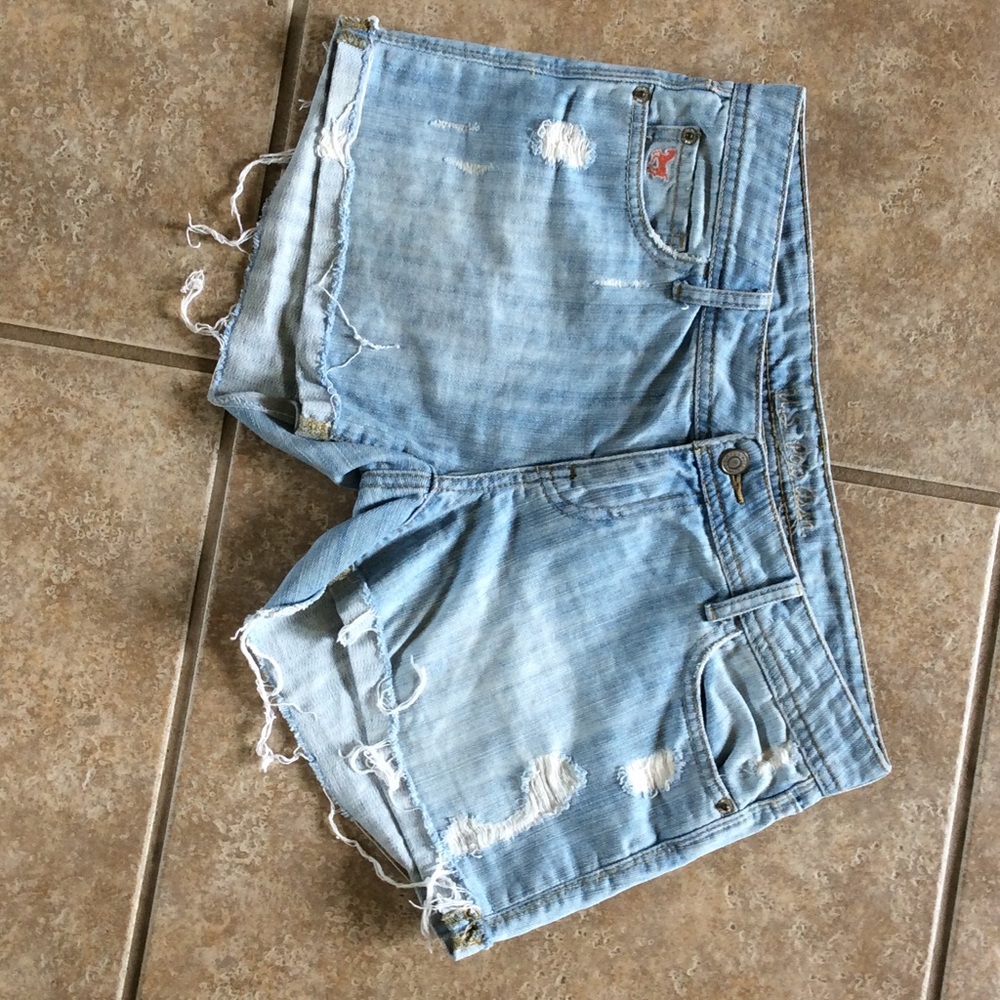 Denim distressed shorts
