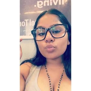 Meet your Posher, Crystal