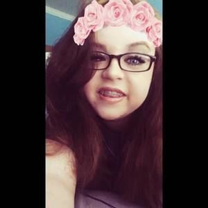 Meet your Posher, Lydia