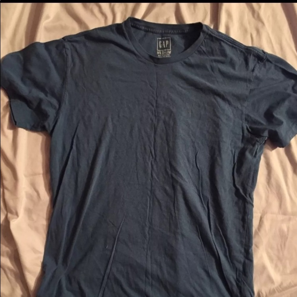 Gap tshirt