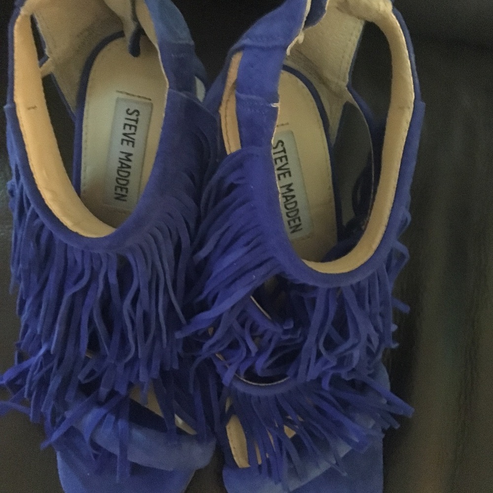 Steve Madden Fringly Open Toe Suede Sandals