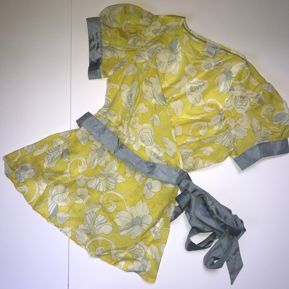 ANTHRO gauzy yellow & blue floral wrap top size 0