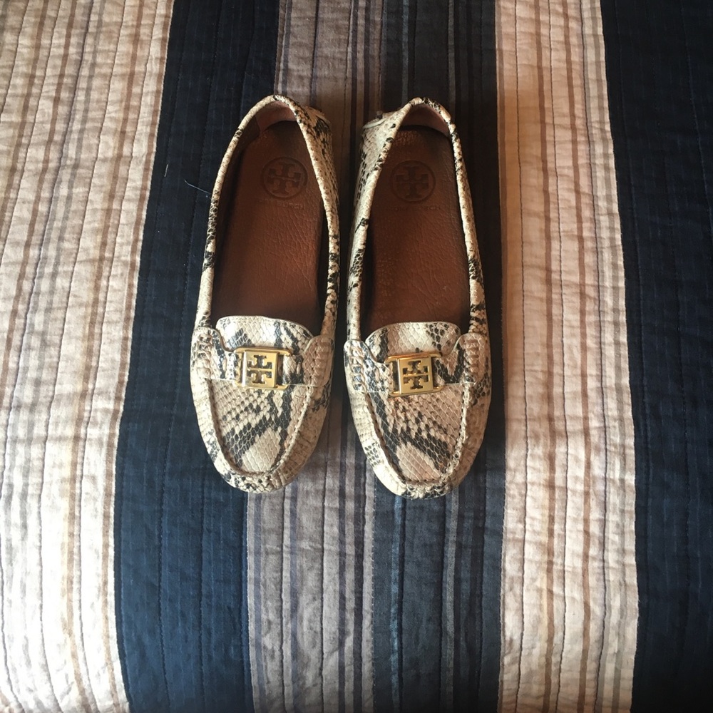 Tory butch snakeskin loafers