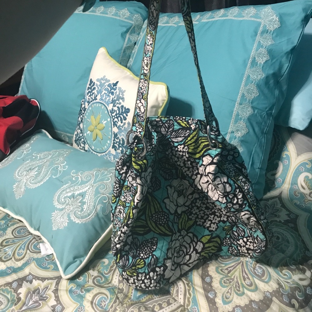 Vera Bradley island blooms