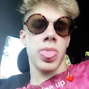 Meet your Posher, Michael