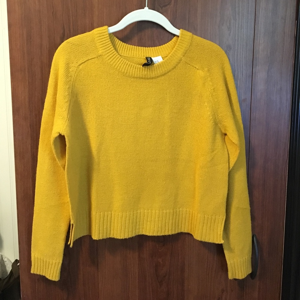 H&M Mustard Cropped Sweater