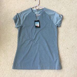 Nike women's work out top