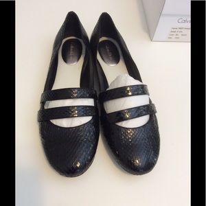 CALVIN KLEIN Black Preeti snake flats.