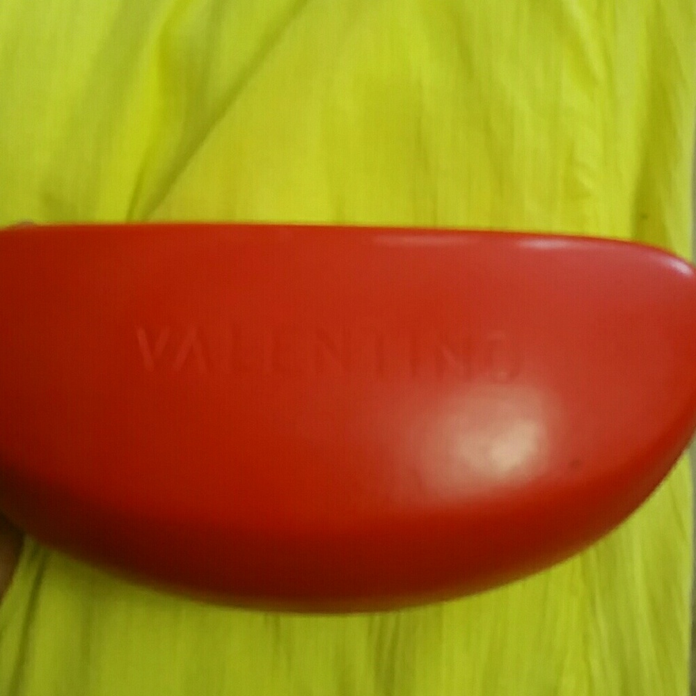 NWOT -Authentic Valentino Sunglasses made in Italy - Picture 7 of 8