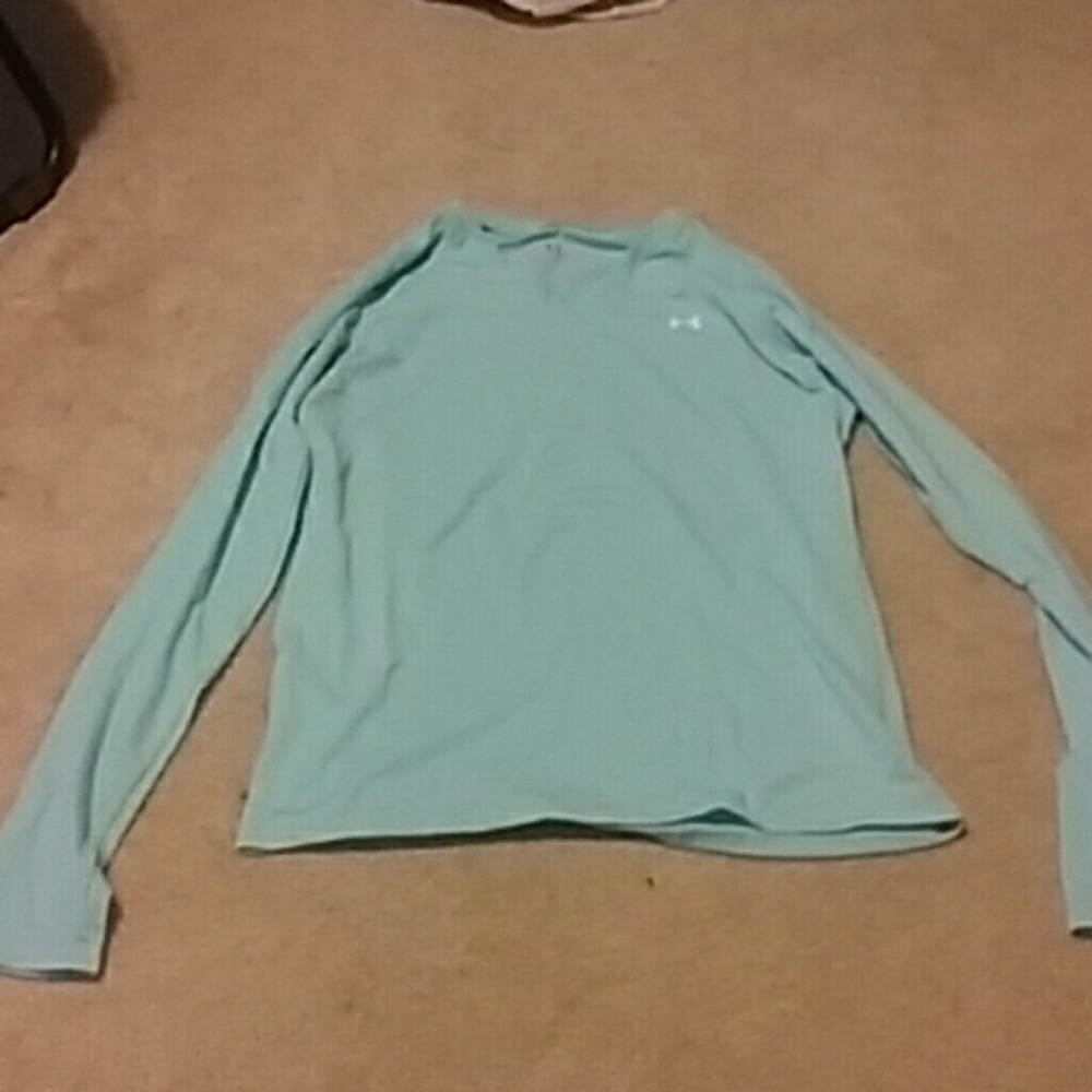 Woman's sports shirt