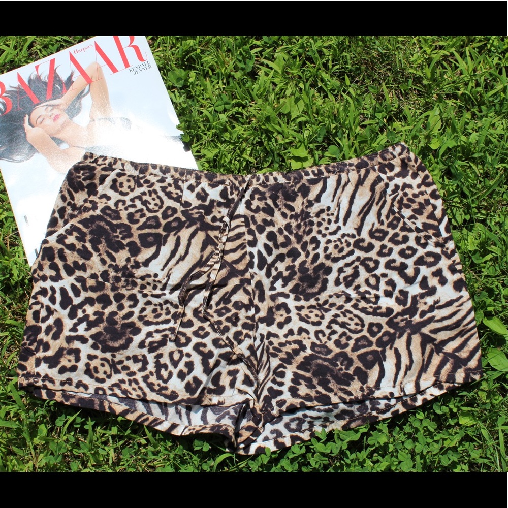 🐆 Leopard Shorts! 🐆
