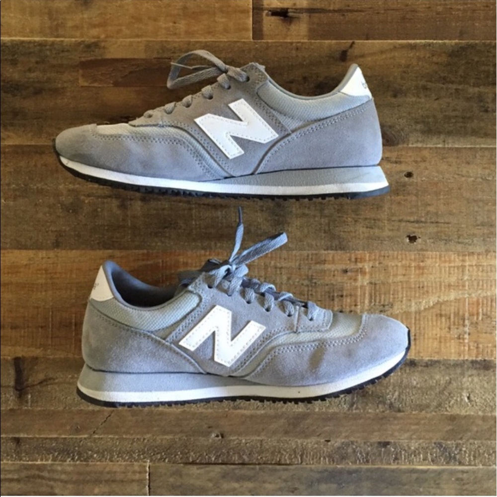 💥SALE💥 New Balance Grey sz 7 - excellent cond