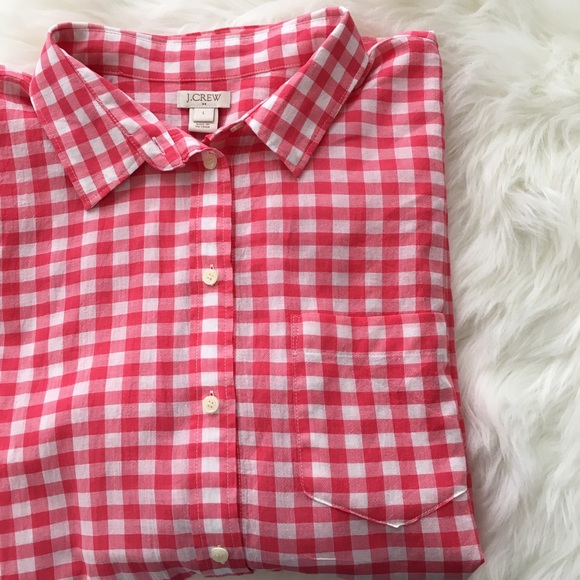 J. Crew Tops - Last chance🌸 J. Crew Boy shirt in crinkle gingham