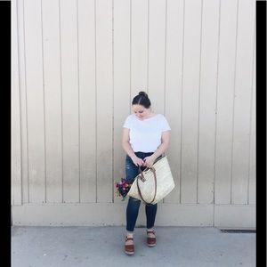 Meet your Posher, Lana