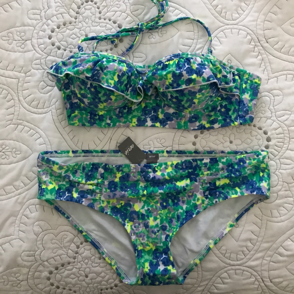Aerie swimsuit. Cute, colorful and flirty