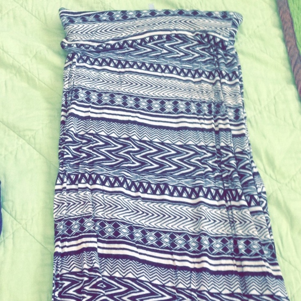Tribal print maxi skirt