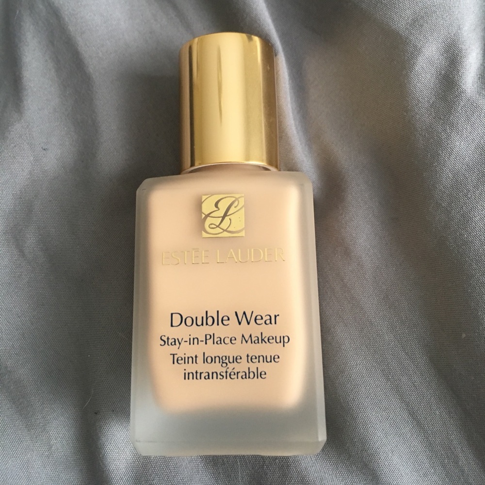 Never used. ESTTE LAUDER