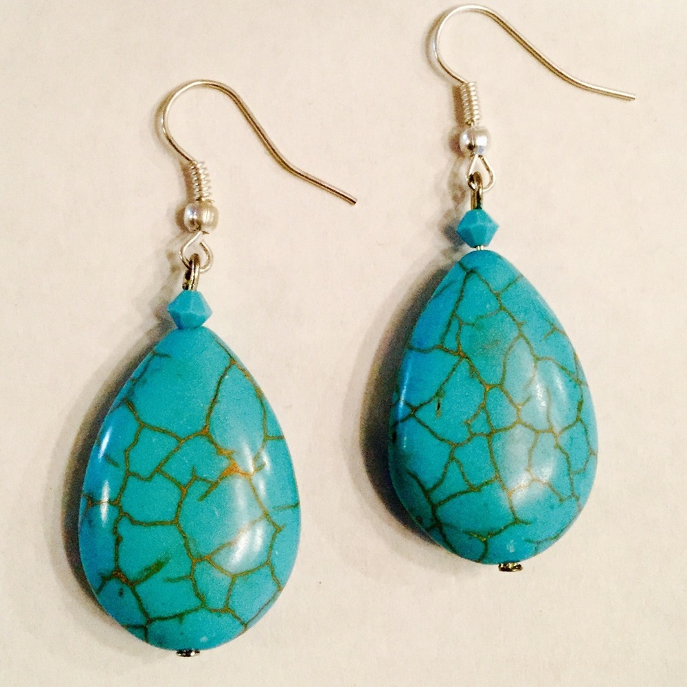 Howlite Gemstone Crystal Earrings