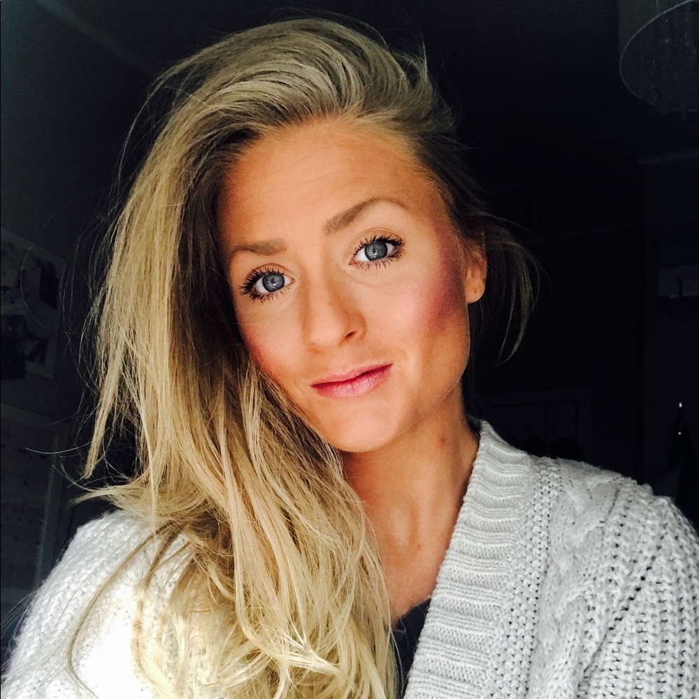 Meet your Posher, Lauren