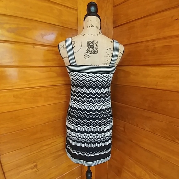 💙MISSONI for Target Dress - Picture 2 of 6