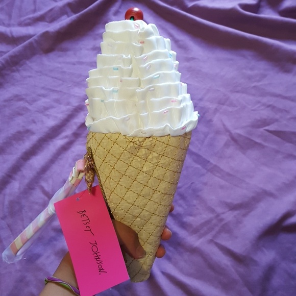 Betsey Johnson Handbags - Betsey Johnson Ice Cream Wristlet