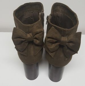 NWOT Torrid Botties!