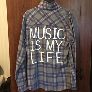🆕NWT HOT TOPIC Music Is My Life Flannel