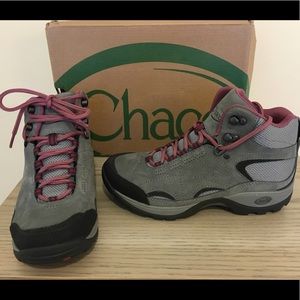 Chaco mid mesh hiking boot
