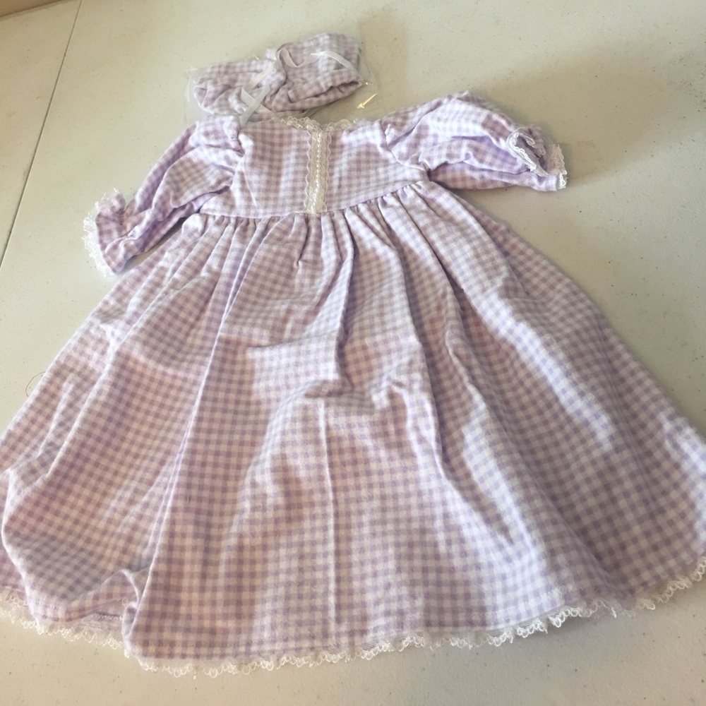 bed wear for the American style type doll