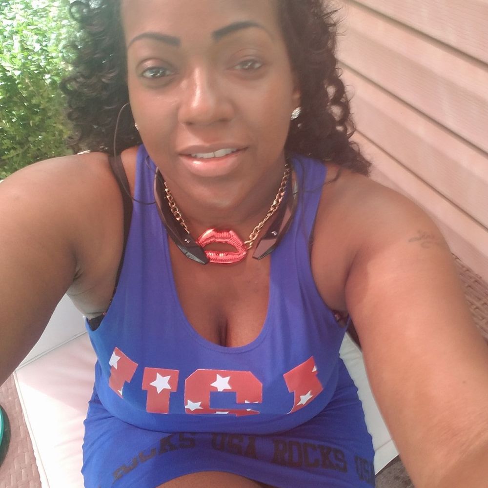 Meet your Posher, Tina