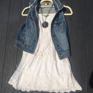 Cream Floral Lace American Eagle Dress