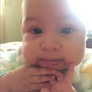 Meet your Posher, Reyna