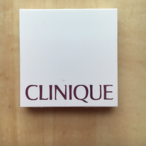 Item #275B New Clinique's Eyeshadow and Blush On Combo. - Picture 1 of 3
