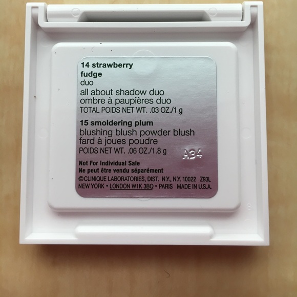 Item #275B New Clinique's Eyeshadow and Blush On Combo. - Picture 2 of 3