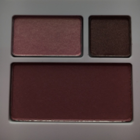 Item #275B New Clinique's Eyeshadow and Blush On Combo. - Picture 3 of 3