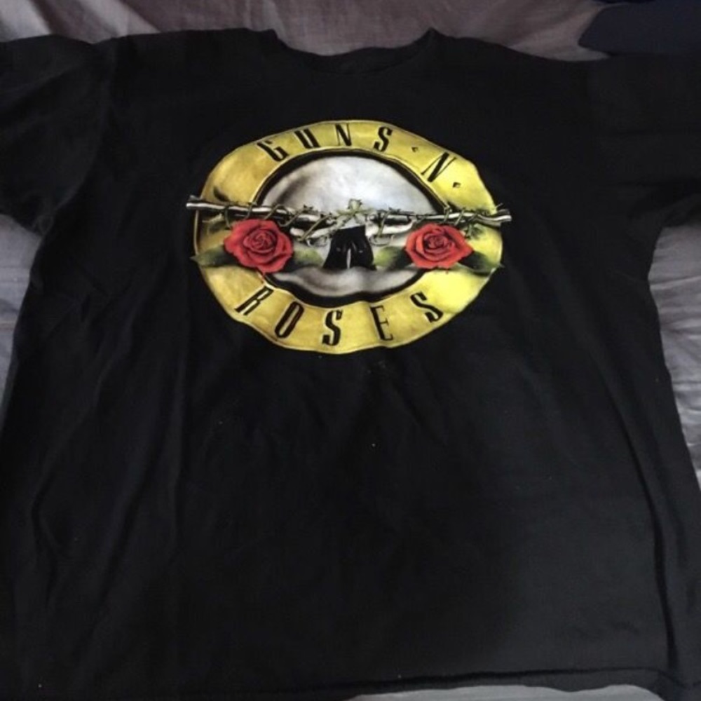 Guns and roses t-shirt