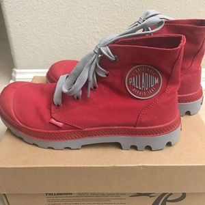 Palladium hiking boots