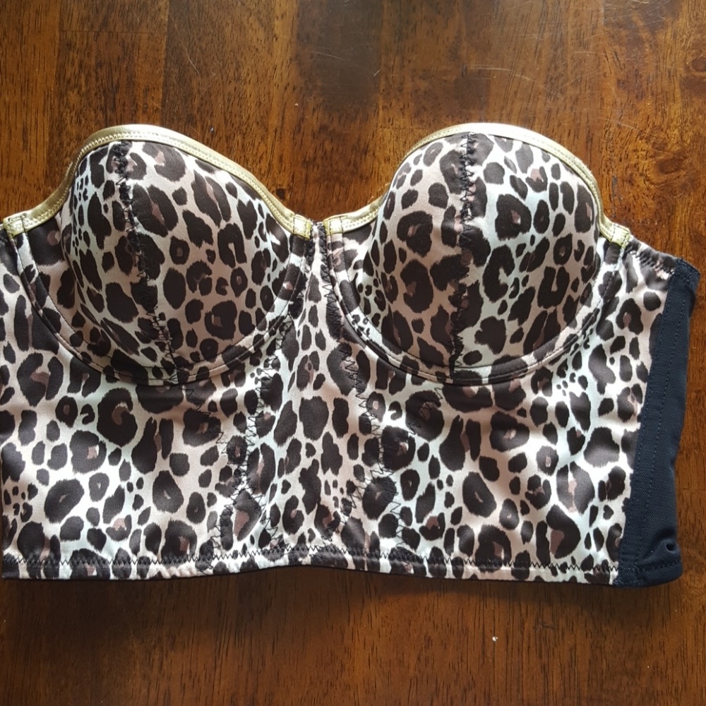 Strapless leopard bralette/crop top