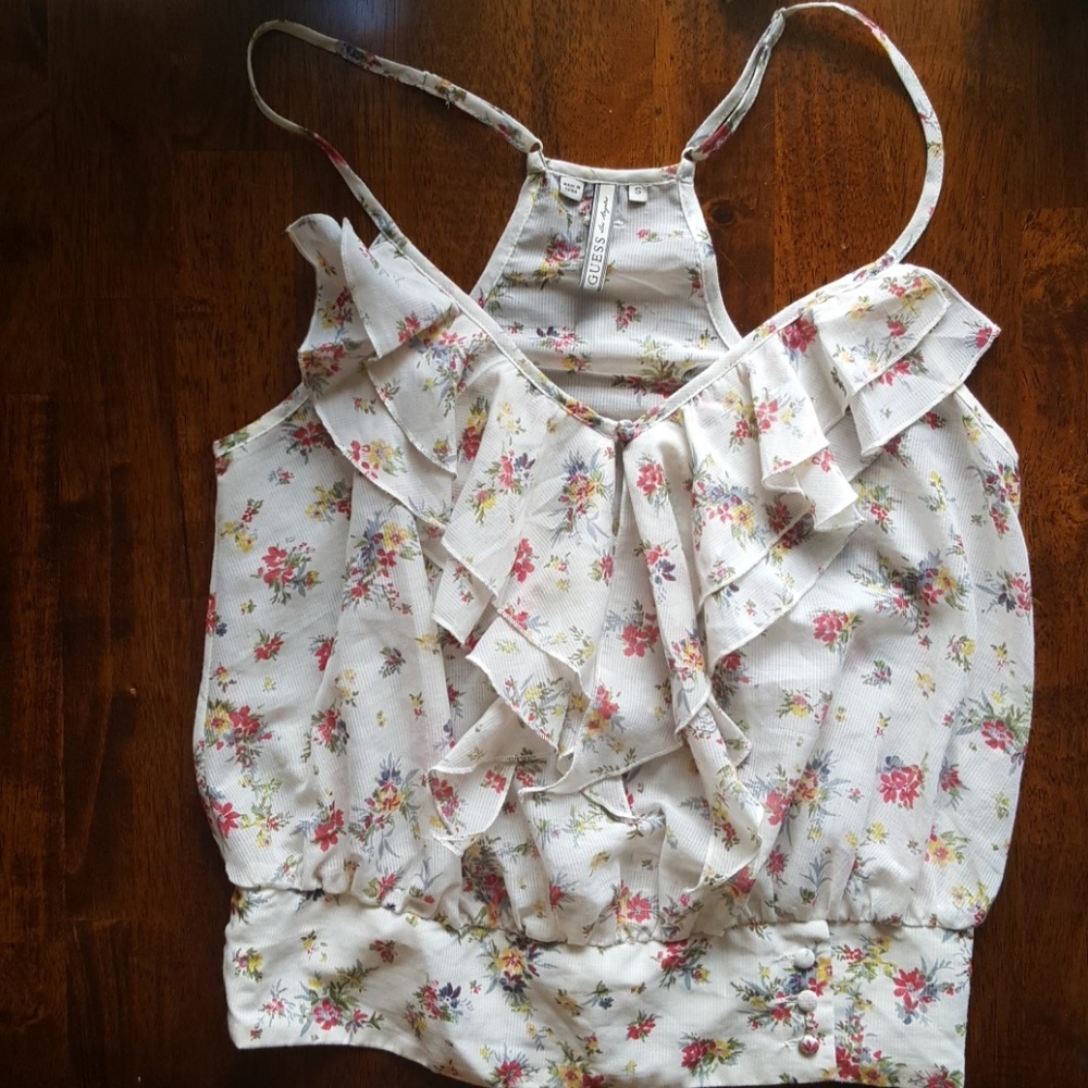 Summery floral tank with adjustable straps